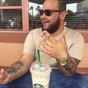 Meet your Posher, Justin